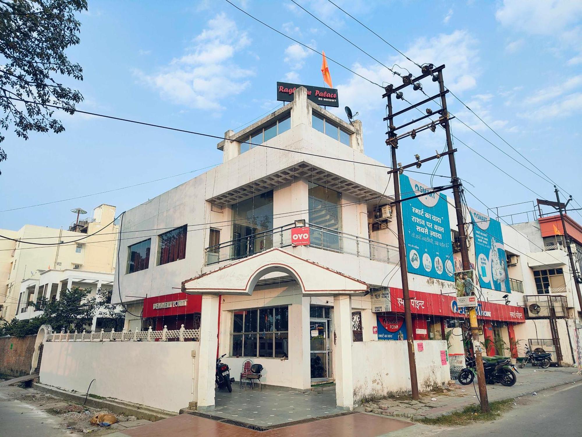 Oyo Flagship Raghuvar Palace Hotel Lucknow Exterior photo