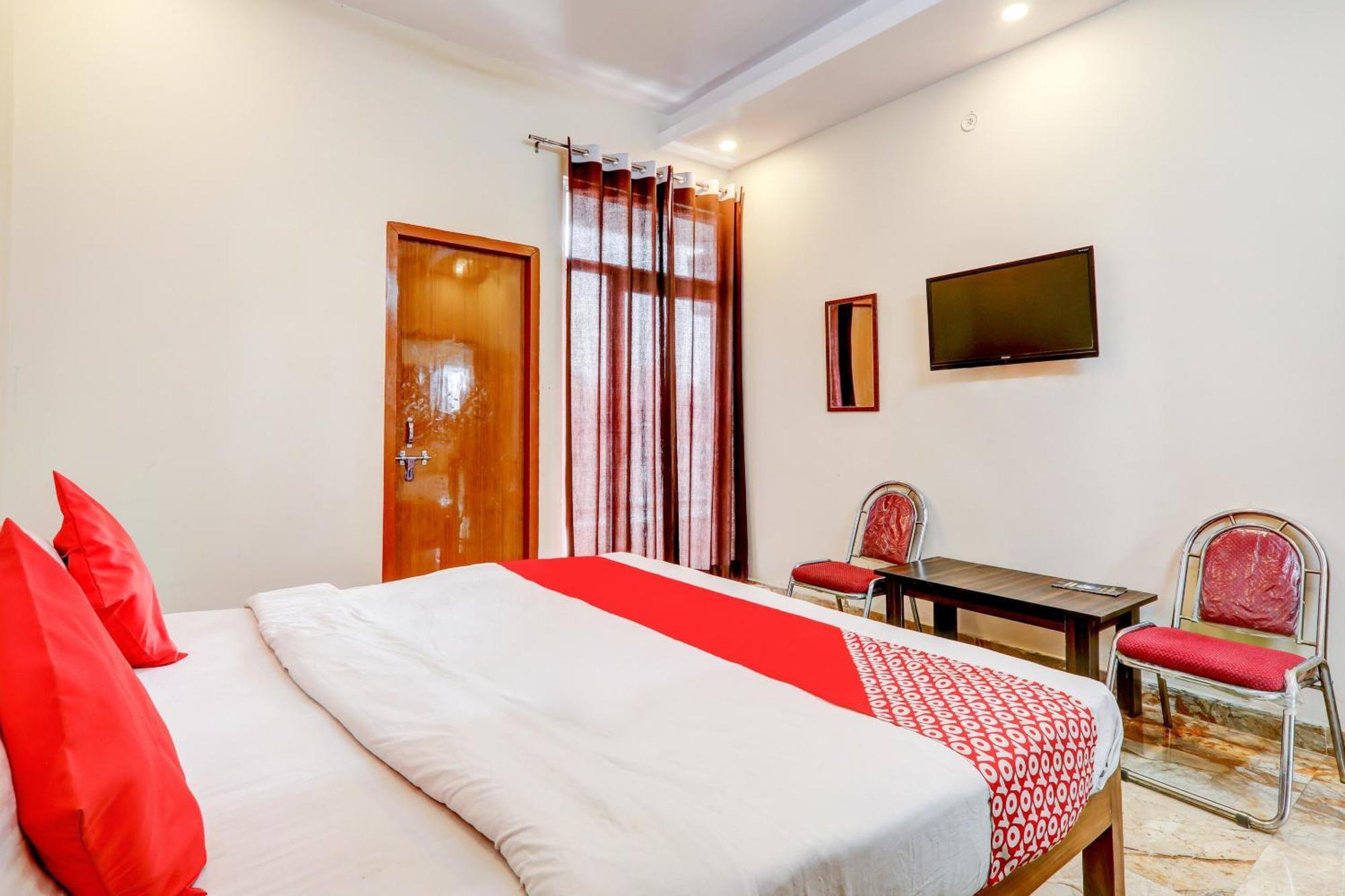 Oyo Flagship Raghuvar Palace Hotel Lucknow Exterior photo